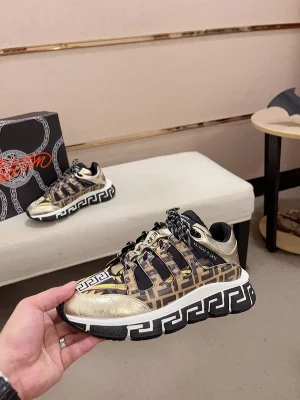 VERSACE TRIGRECA SNEAKERS - VS69