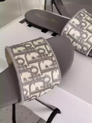 Dior New Arrival - SDD027