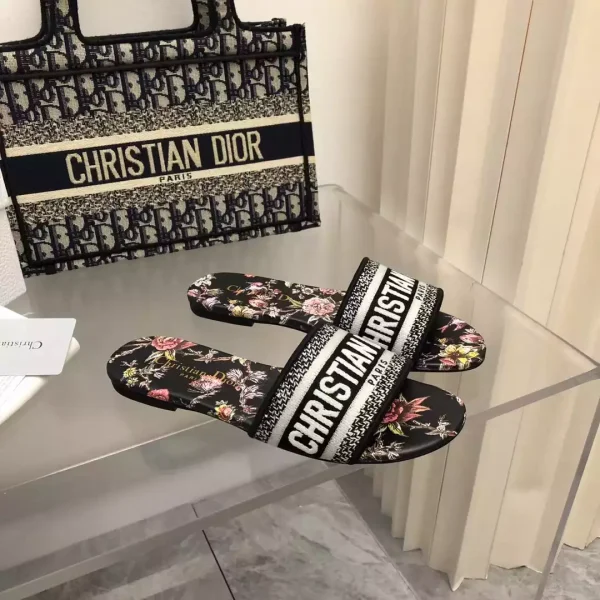 Dior Slippers - SDD001
