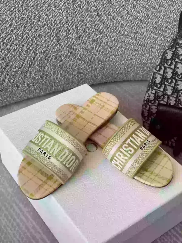 Dior Slippers - SDD025