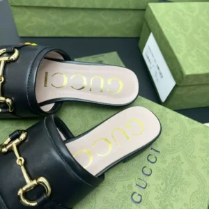 GUCCI SLIPPERS - SDG026