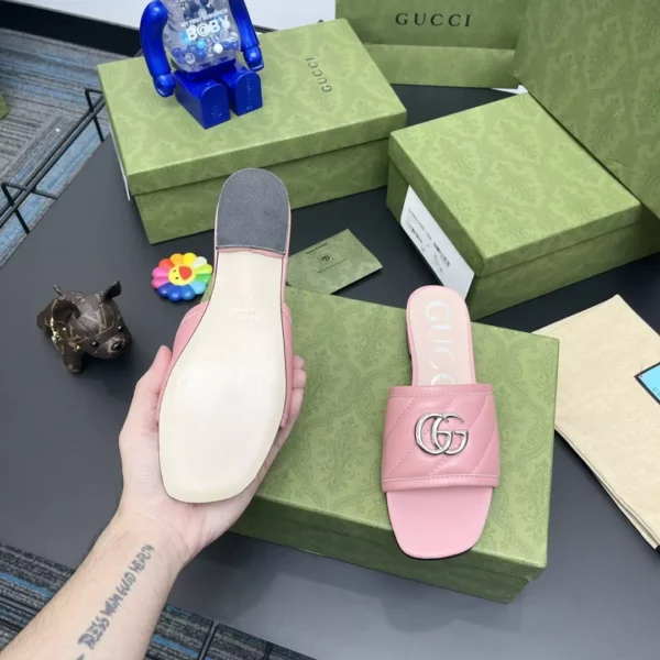 GUCCI SLIPPERS - SDG028