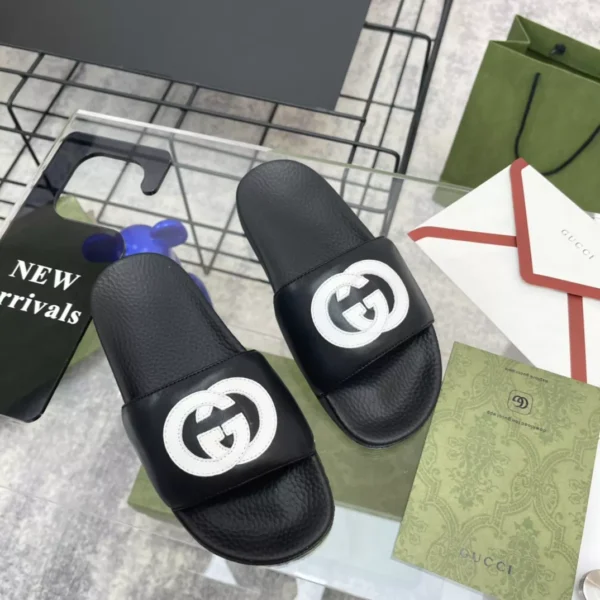 GUCCI SLIPPERS - SDG033