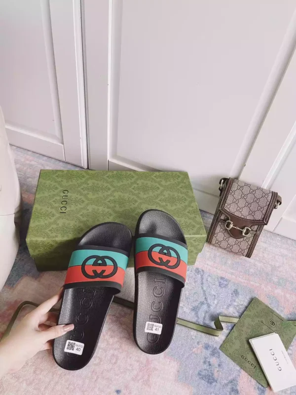 GUCCI SLIPPERS - SDG035