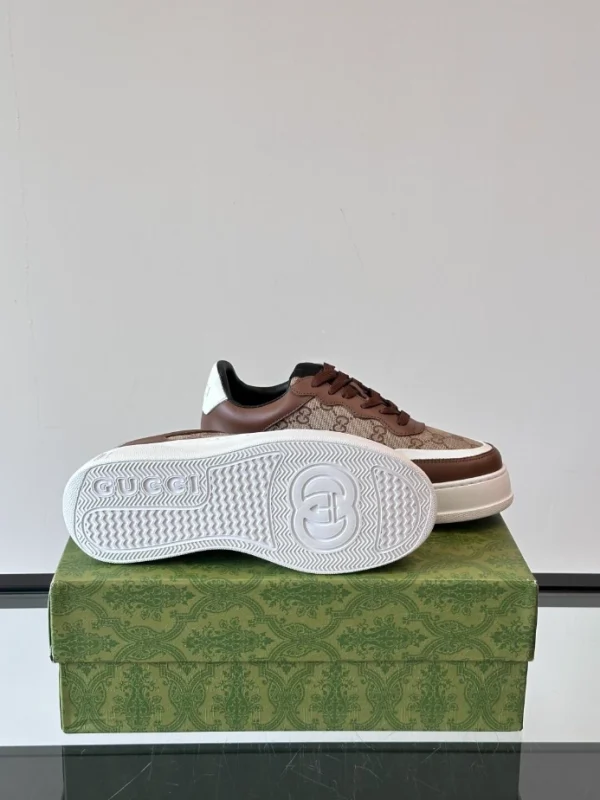GUCCI SNEAKER - GC277