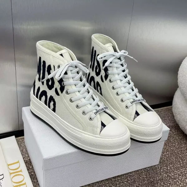 WALK'N'DIOR HIGH-TOP PLATFORM SNEAKERS WOMEN MISS DIOR EMBROIDERED WHITE – CD164