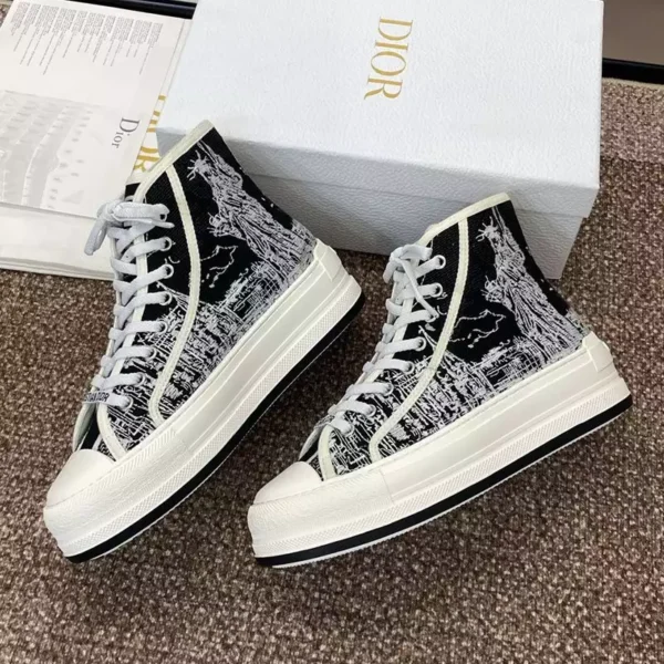 WALK'N'DIOR HIGH-TOP PLATFORM SNEAKERS WOMEN NEW YORK STATUE OF LIBERTY EMBROIDERED BLACK – CD162
