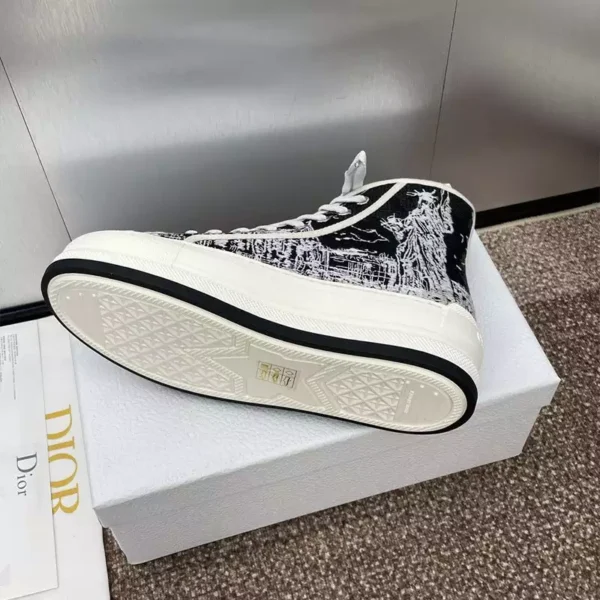 WALK'N'DIOR HIGH-TOP PLATFORM SNEAKERS WOMEN NEW YORK STATUE OF LIBERTY EMBROIDERED BLACK – CD162