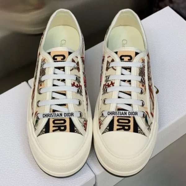 WALK'N'DIOR PLATFORM SNEAKERS UNISEX JARDIN D'HIVER EMBROIDERED WHITE – CD154