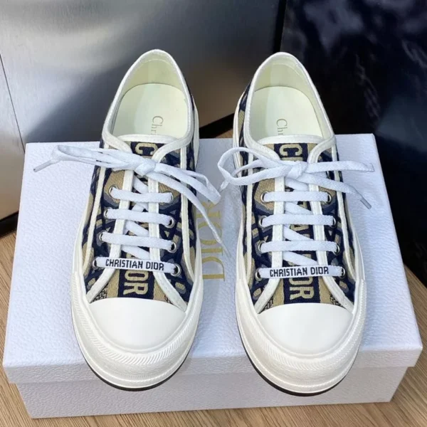 WALK'N'DIOR PLATFORM SNEAKERS UNISEX MACROCANNAGE EMBROIDERED BLUE – CD148