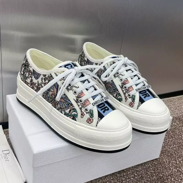 WALK'N'DIOR PLATFORM SNEAKERS UNISEX MILLEFIORI EMBROIDERED WHITE – CD149