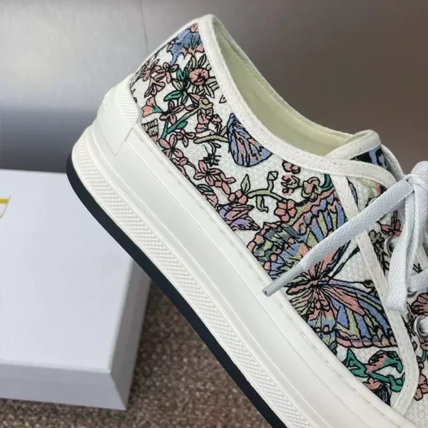 WALK'N'DIOR PLATFORM SNEAKERS UNISEX MILLEFIORI EMBROIDERED WHITE – CD149