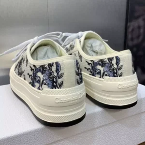 WALK'N'DIOR PLATFORM SNEAKERS UNISEX TOILE DE JOUY SOLEIL EMBROIDERED WHITEBLUE – CD153