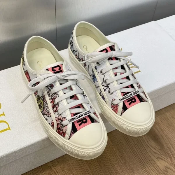 WALK'N'DIOR SNEAKERS WOMEN FLORILEGIO EMBROIDERED WHITEPINK – CD155