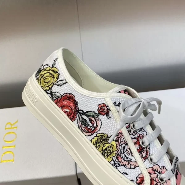 WALK'N'DIOR SNEAKERS WOMEN FLORILEGIO EMBROIDERED WHITEPINK – CD155