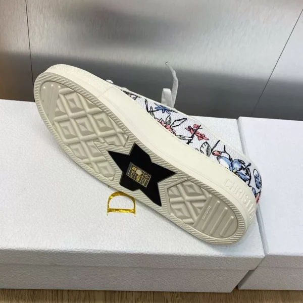 WALK'N'DIOR SNEAKERS WOMEN FLORILEGIO EMBROIDERED WHITEPINK – CD155