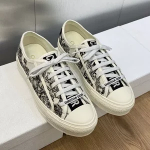 WALK'N'DIOR SNEAKERS WOMEN TOILE DE JOUY VOYAGE EMBROIDERED WHITE – CD169
