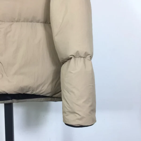 Canada Goose Jacket - CG077