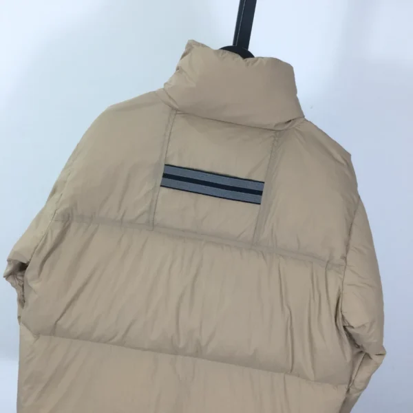 Canada Goose Jacket - CG077