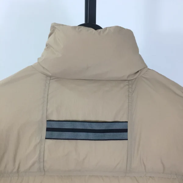 Canada Goose Jacket - CG077