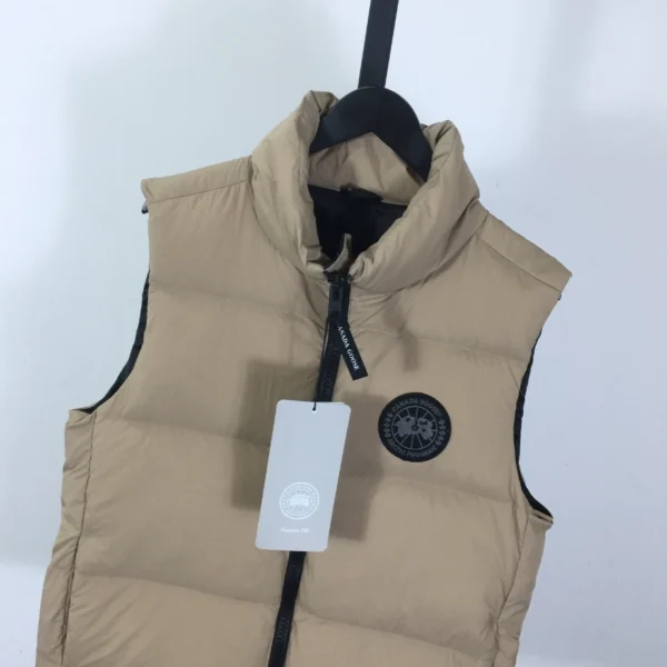 Canada Goose Jacket - CG081