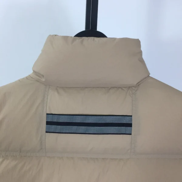 Canada Goose Jacket - CG081