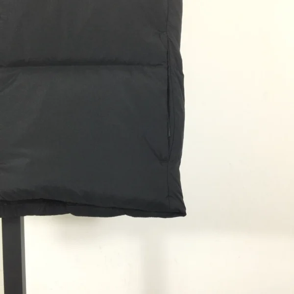 Canada Goose Jacket - CG081