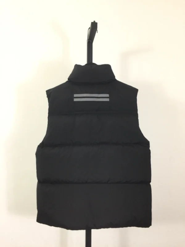 Canada Goose Jacket - CG081
