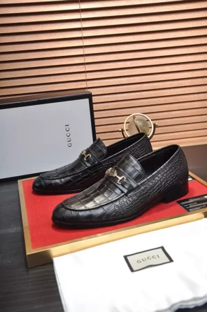 GUCCI JORDAAN LOAFER IN BLACK CROCODILE - LDG31