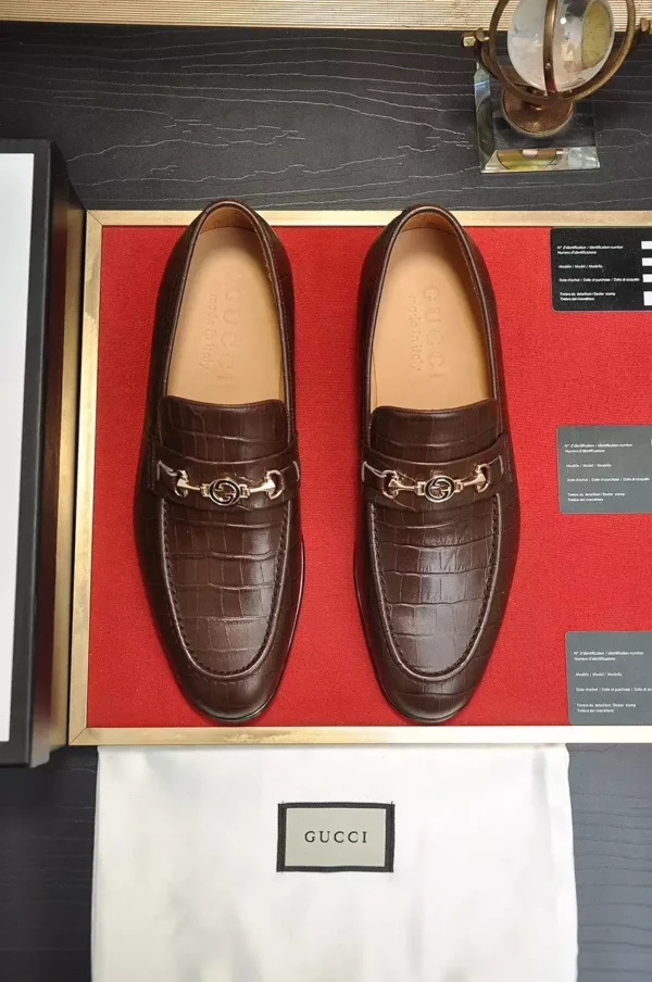 GUCCI JORDAAN LOAFER IN BROWN CROCODILE - LDG27