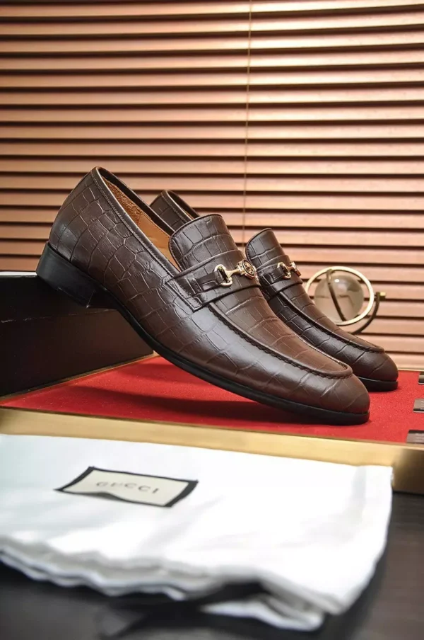 GUCCI JORDAAN LOAFER IN BROWN CROCODILE - LDG27