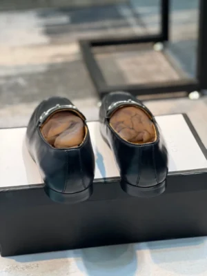 GUCCI LOAFER WITH HORSEBIT IN BLACK - LDG24