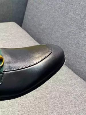 GUCCI LOAFER WITH WEB IN BLACK - LDG25