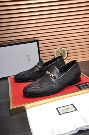 GUCCI MAXI GG GUCCI JORDAAN LOAFER IN BLACK - LDG29