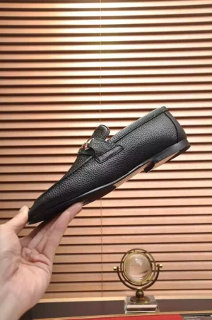 GUCCI WEB AND JORDAAN LEATHER LOAFER IN BLACK - LDG30