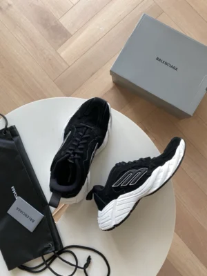 MEN'S MONDAY SHOE IN BLACKWHITE - BB282