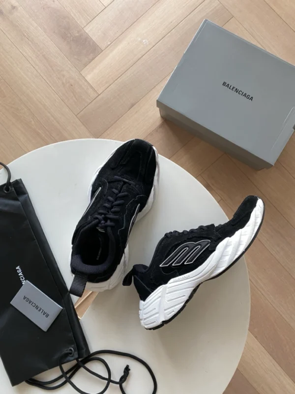 MEN'S MONDAY SHOE IN BLACKWHITE - BB282