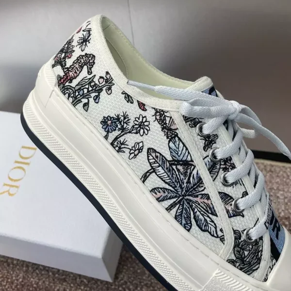 WALK'N'DIOR PLATFORM SNEAKERS UNISEX CABINET DE CURIOSITES EMBROIDERED WHITE – CD192