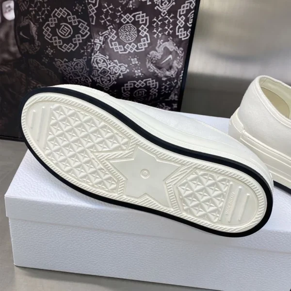 WALK'N'DIOR PLATFORM SNEAKERS UNISEX CANVAS WHITE – CD191