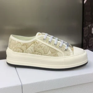 WALK'N'DIOR PLATFORM SNEAKERS UNISEX JARDIN D'HIVER EMBROIDERED GOLD – CD188