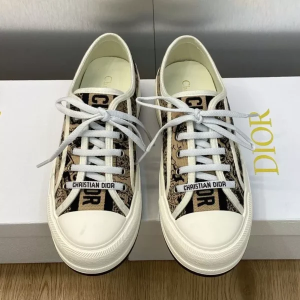 WALK'N'DIOR PLATFORM SNEAKERS UNISEX PLAN DE PARIS EMBROIDERED BEIGE – CD184