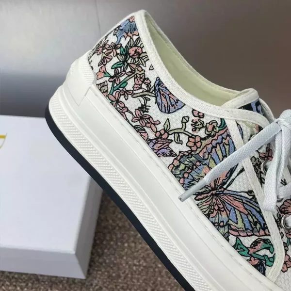 WALK'N'DIOR PLATFORM SNEAKERS UNISEX TOILE DE JOUY PAPILLON EMBROIDERED WHITE – CD193