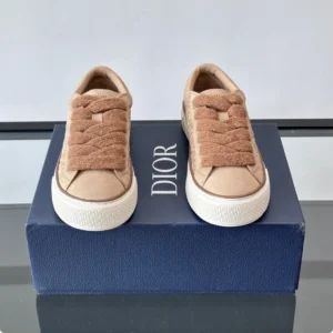 DIOR B33 SPIN SNEAKERS BEIGE NUBUCK AND BEIGE DIOR GRAVITY NUBUCK – CD206
