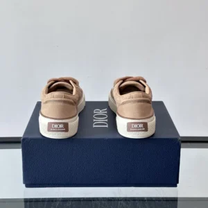 DIOR B33 SPIN SNEAKERS BEIGE NUBUCK AND BEIGE DIOR GRAVITY NUBUCK – CD206