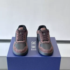 DIOR B27 UPTOWN LOW-TOP SNEAKERS DEEP BROWN SUEDE, BLACK SMOOTH CALFSKIN – CD214