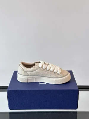 DIOR B33 SPIN SNEAKERS BEIGE GRAINED CALFSKIN AND BEIGE GRAVITY OUTLINE LEATHER – CD201