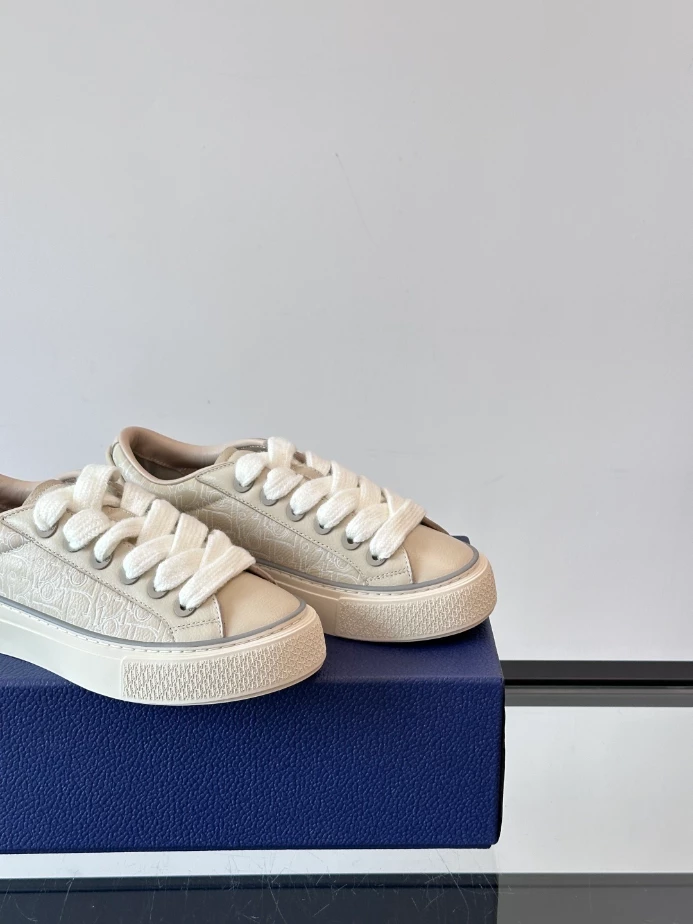DIOR B33 SPIN SNEAKERS BEIGE GRAINED CALFSKIN AND BEIGE GRAVITY OUTLINE LEATHER – CD201