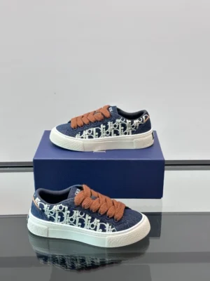 DIOR B33 SPIN SNEAKERS BLUE DENIM WITH BLUE AND BEIGE RAFFIA-EFFECT OBLIQUE DENIM – CD204
