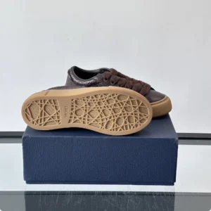 DIOR B33 SPIN SNEAKERS IN BROWN – CD205