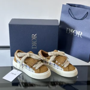 DIOR B33 SPIN SNEAKERS IN BROWN – CD220